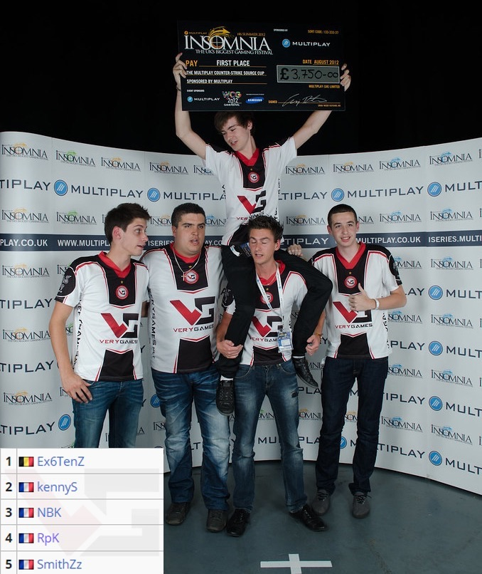 北京WB发布了新年祝福视频：小猴子们来给小桃子送祝福啦~