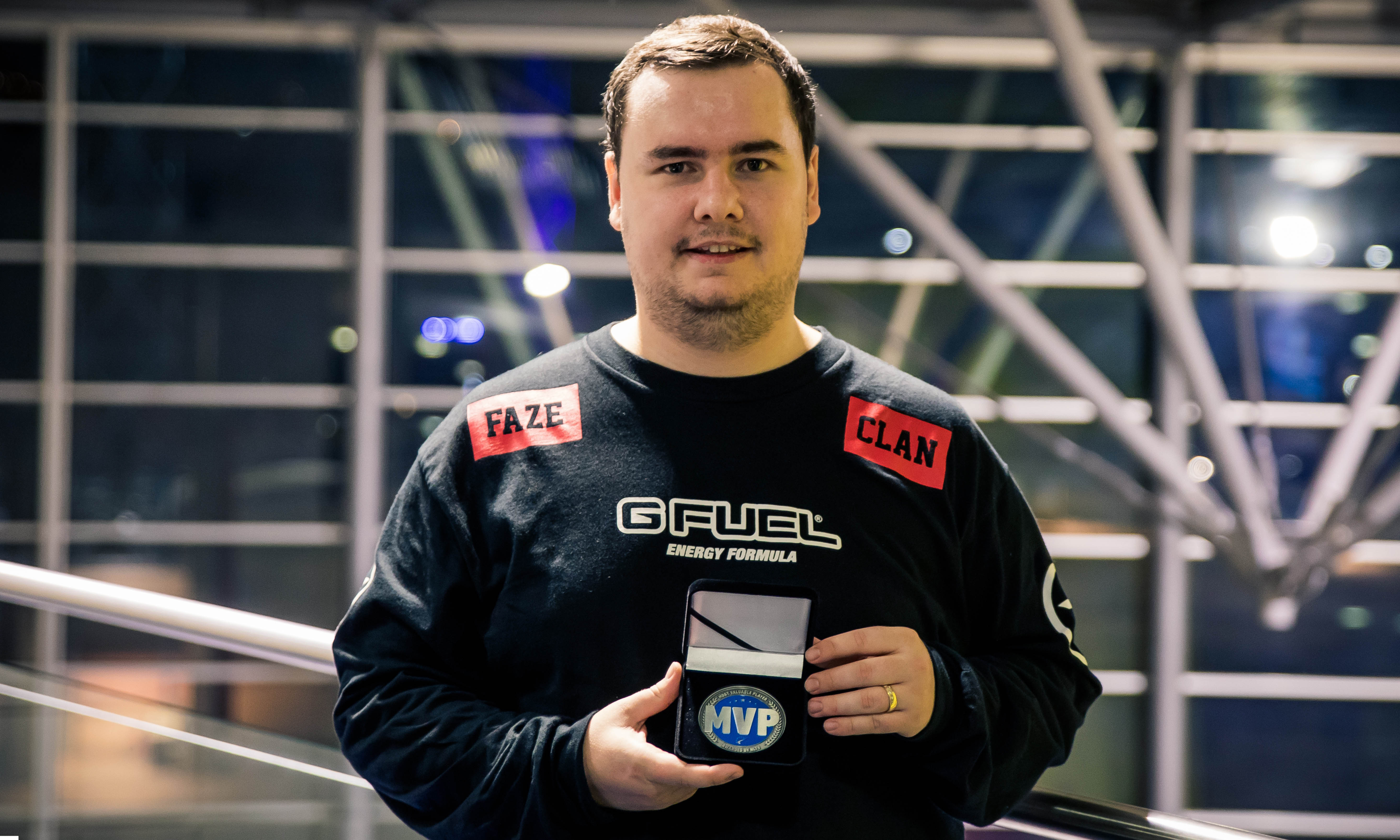 王者荣耀全国大赛走进武汉，电竞与城市的命题究竟有多少解法？