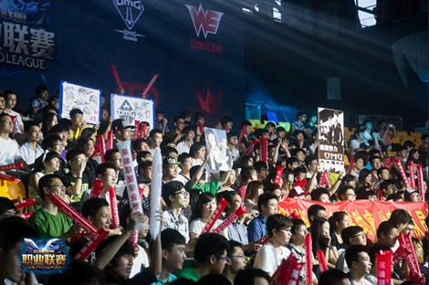 LPL春季赛今日赛程及阵容首发